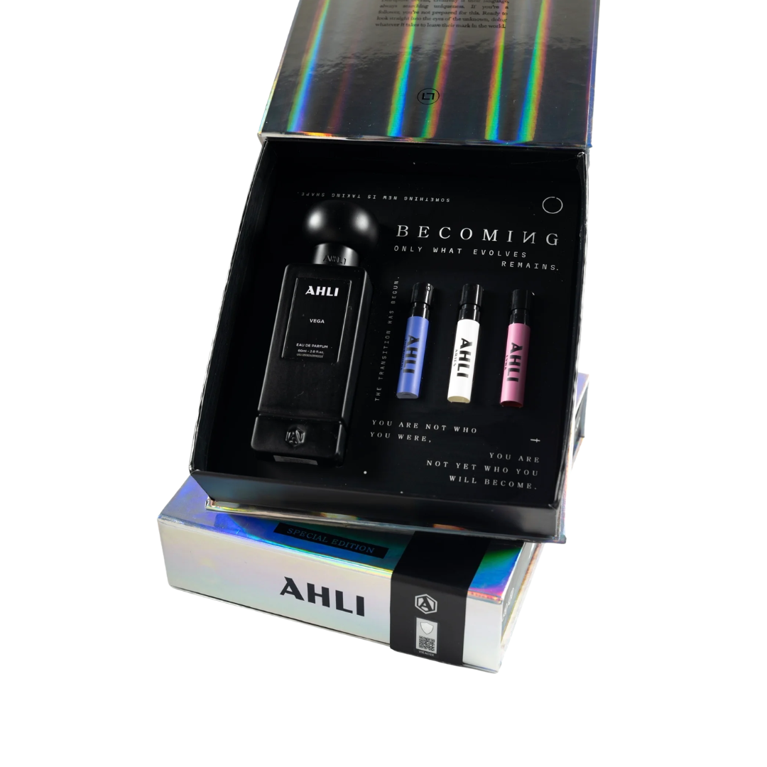 perfume de marca ahli, estuche de edicion limitada y su empaque es de color negro, es un perfume unisex