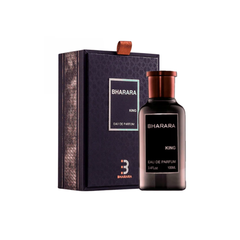 perfume de marca bharara, contiene 100 ml y su empaque es de color negro con dorado, es un perfume para hombre